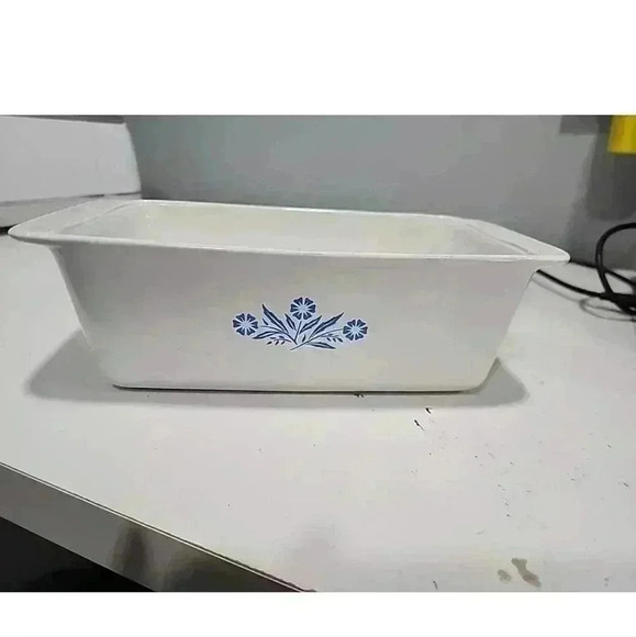 Corningware Other - CORNING WARE BLUE CORNFLOWER 2-Qt OPEN LOAF/BAKING DISH